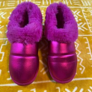 Juicy Couture Women's Kreed Bright Metallic Bootie Slippers. Faux Fur Sz Med